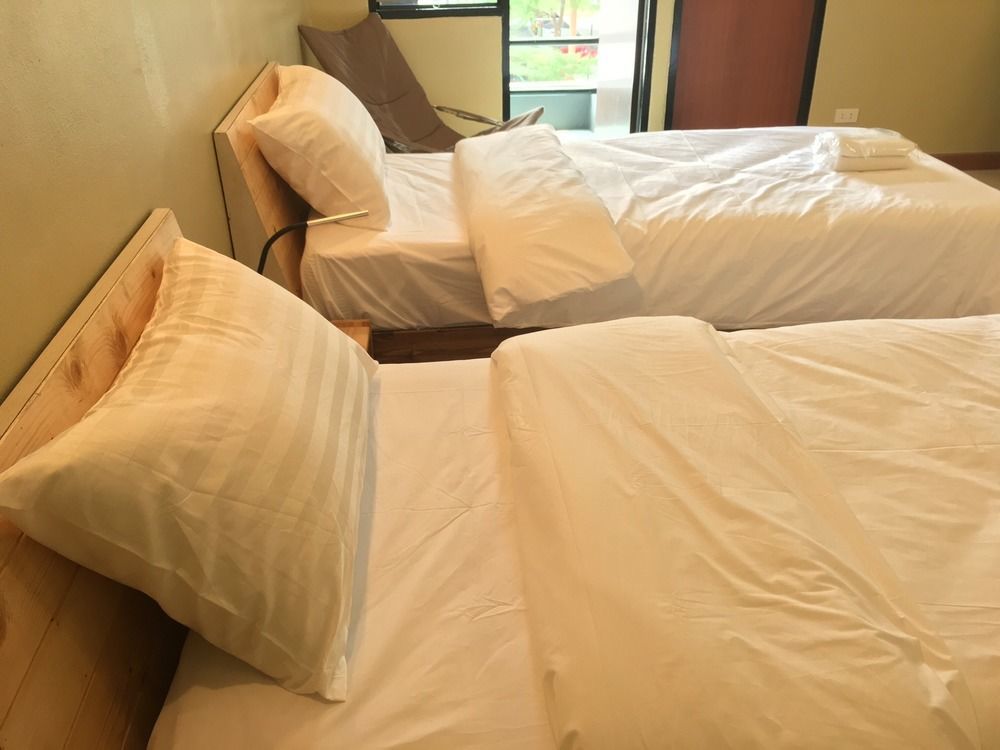 룸 앳 프라차촌 호텔 논타부리 외부 사진
